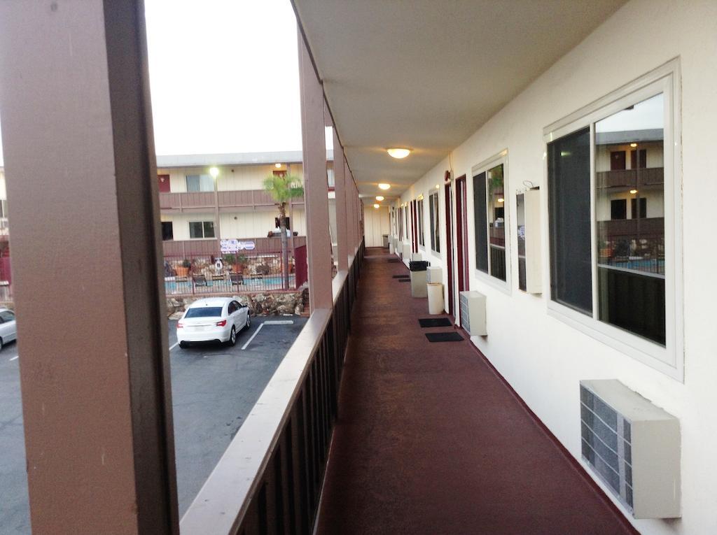 Seahorse Inn Manhattan Beach - Lax Exterior photo